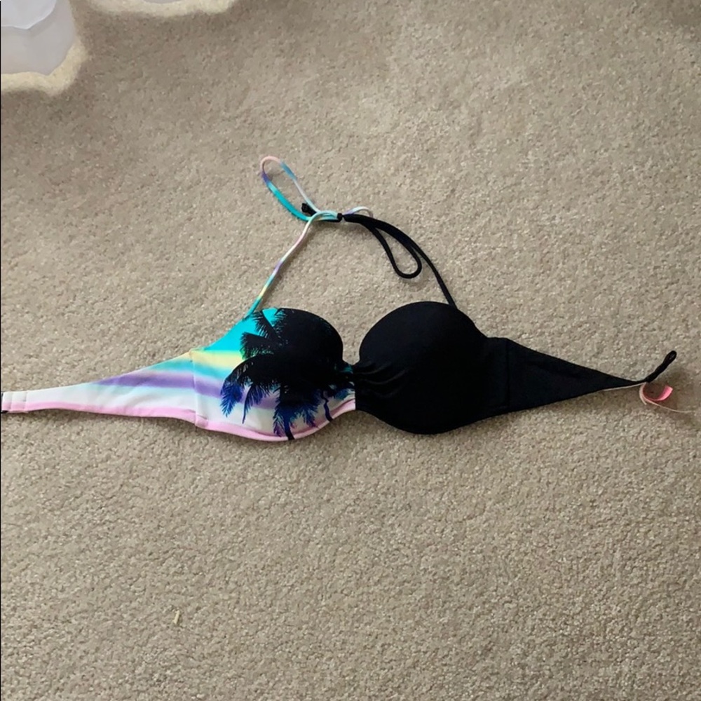 Victoria Secret Swim Top! NEW W/O Tag